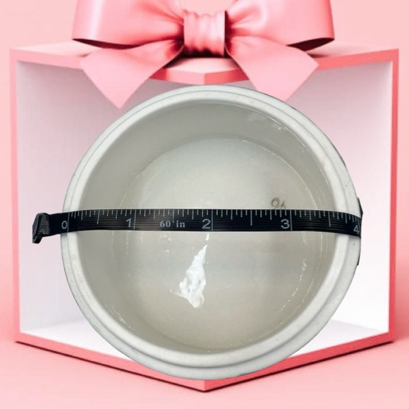 Handcrafted Chinese Floral Enameled Porcelain Covered Trinket or Jewelry Dish - Picture 8 of 9